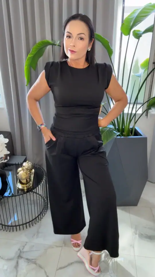 Komplet czarny elegancki dres wygodny, zdjęcie 1 z 2 – odzież damska Victoria Fashion