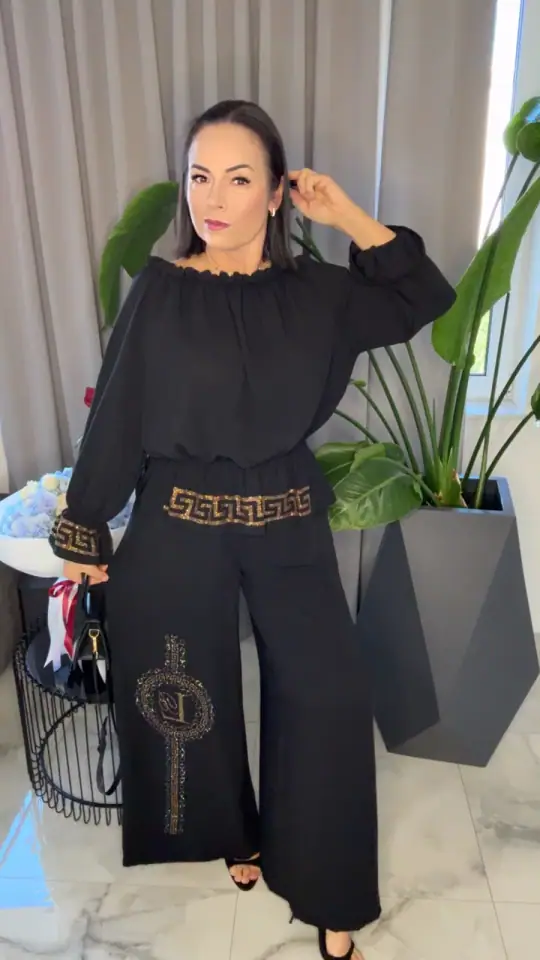 Komplet czarny Lola Bianka elegancki, zdjęcie 1 z 2 – odzież damska Victoria Fashion