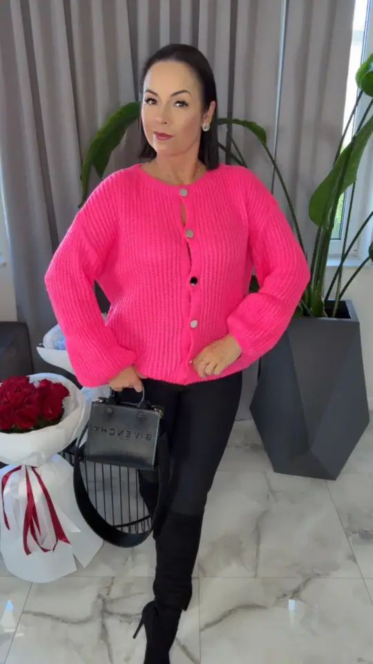 Sweter różowy zapinany piękny, zdjęcie 1 z 2 – odzież damska Victoria Fashion