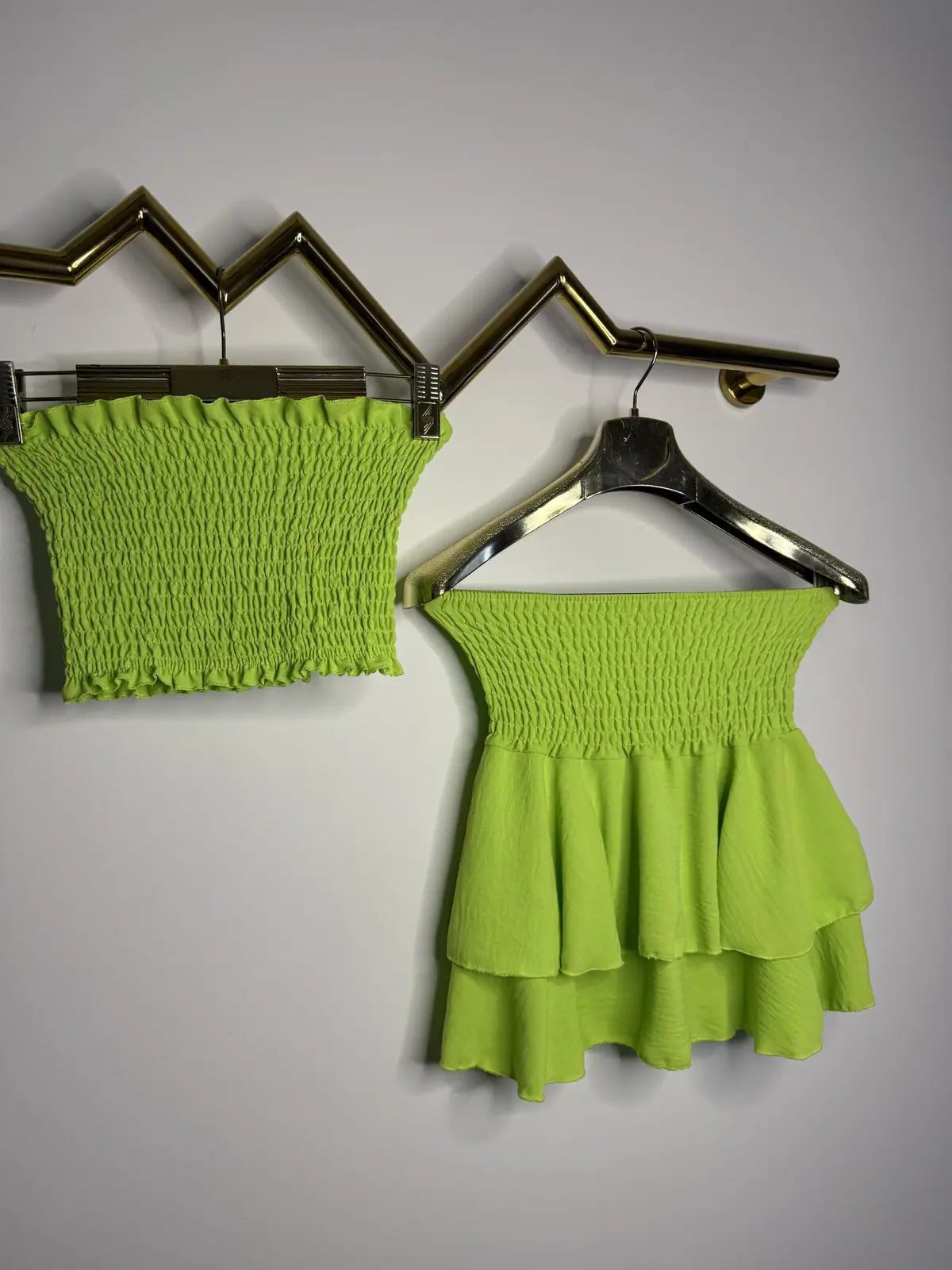 Komplet letni limonka top ze spódniczką – miniatura 12 z 12