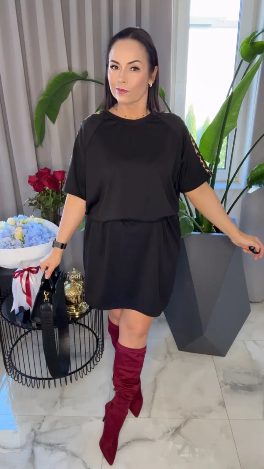 Sukienka czarna dresowa tunika – miniatura 3 z 11
