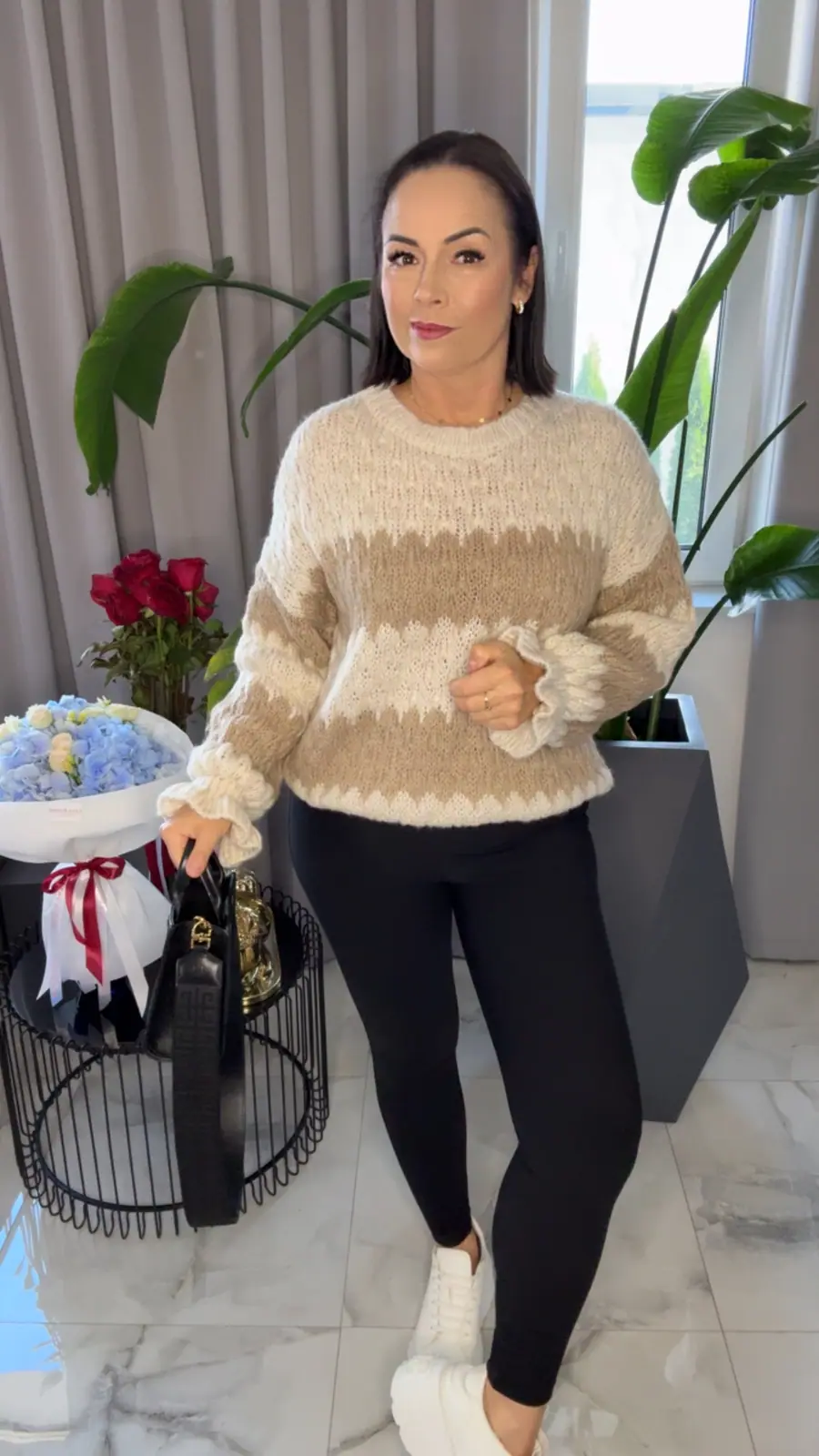 Sweter beżowy cieplutki piękny – miniatura 6 z 6