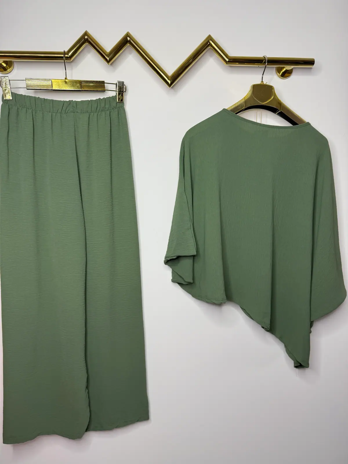 Komplet elegancki khaki piękny dres – miniatura 8 z 11
