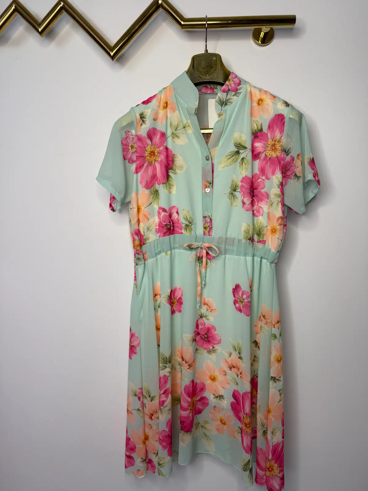 Sukienka elegancka miętowa w kwiaty – miniatura 11 z 12