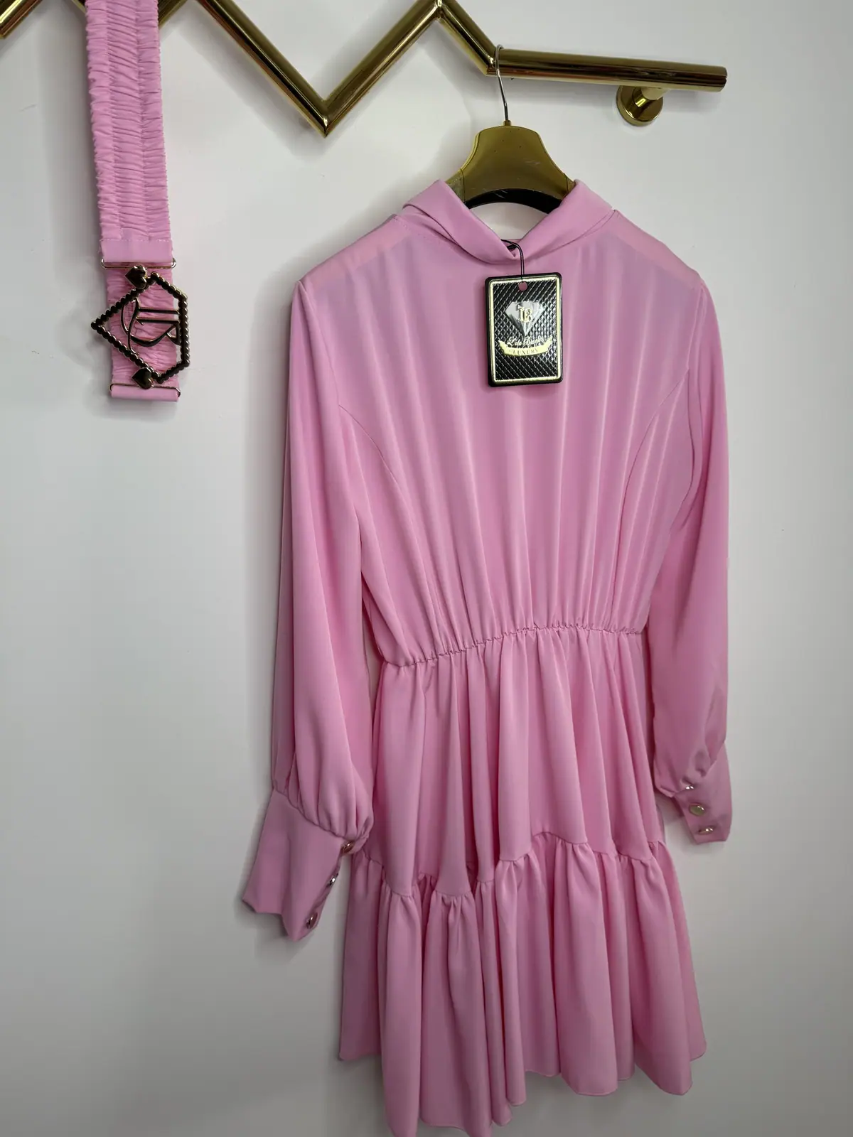 Sukienka Lola Bianka elegancka różowa – miniatura 12 z 12