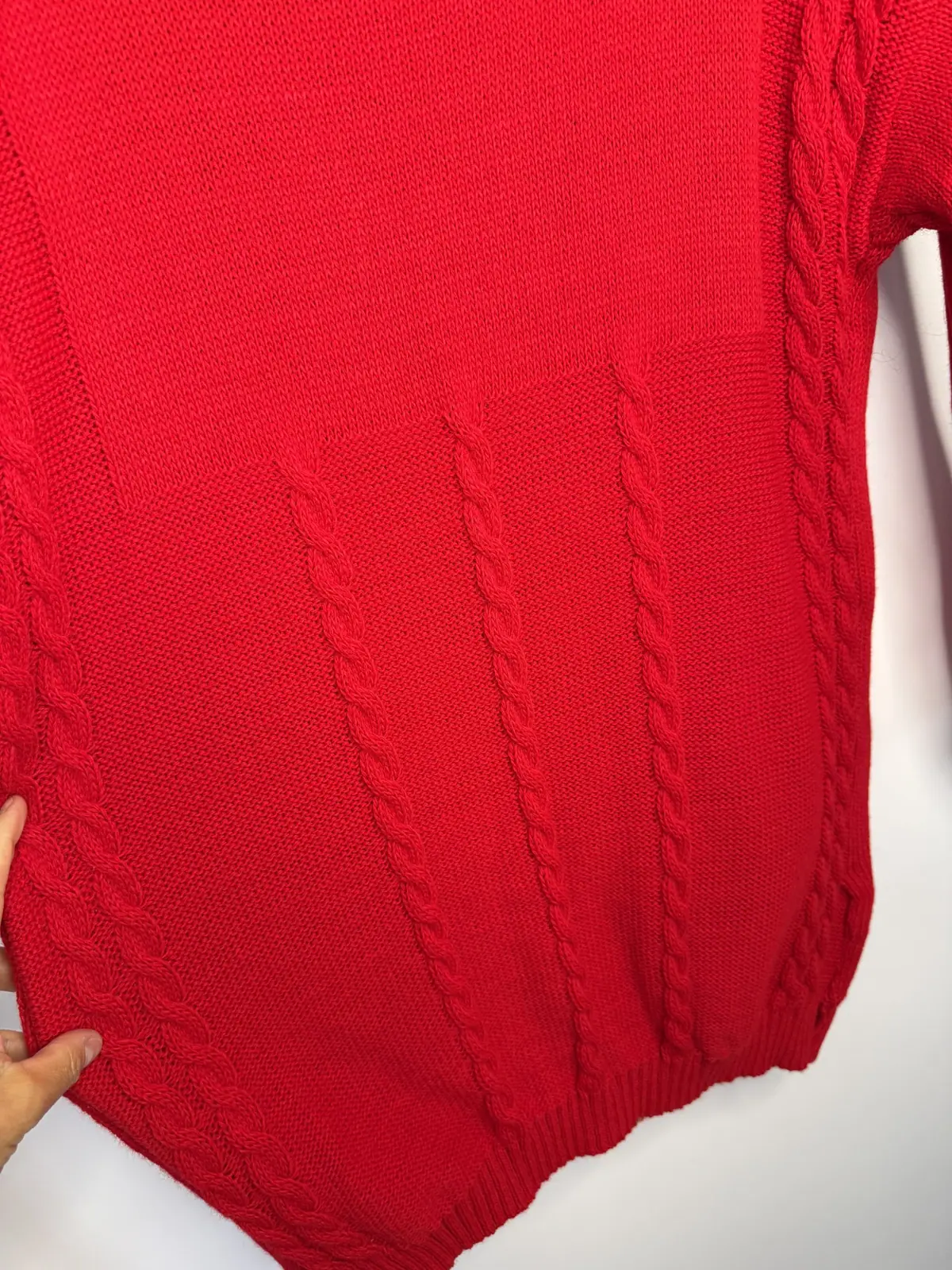 Sweter czerwony dłuższy z długim rękawkiem – miniatura 10 z 11