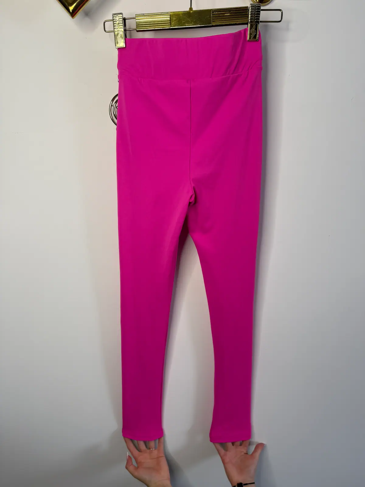 Leginsy różowe Pink Mania M z klamrą złotą – miniatura 8 z 9