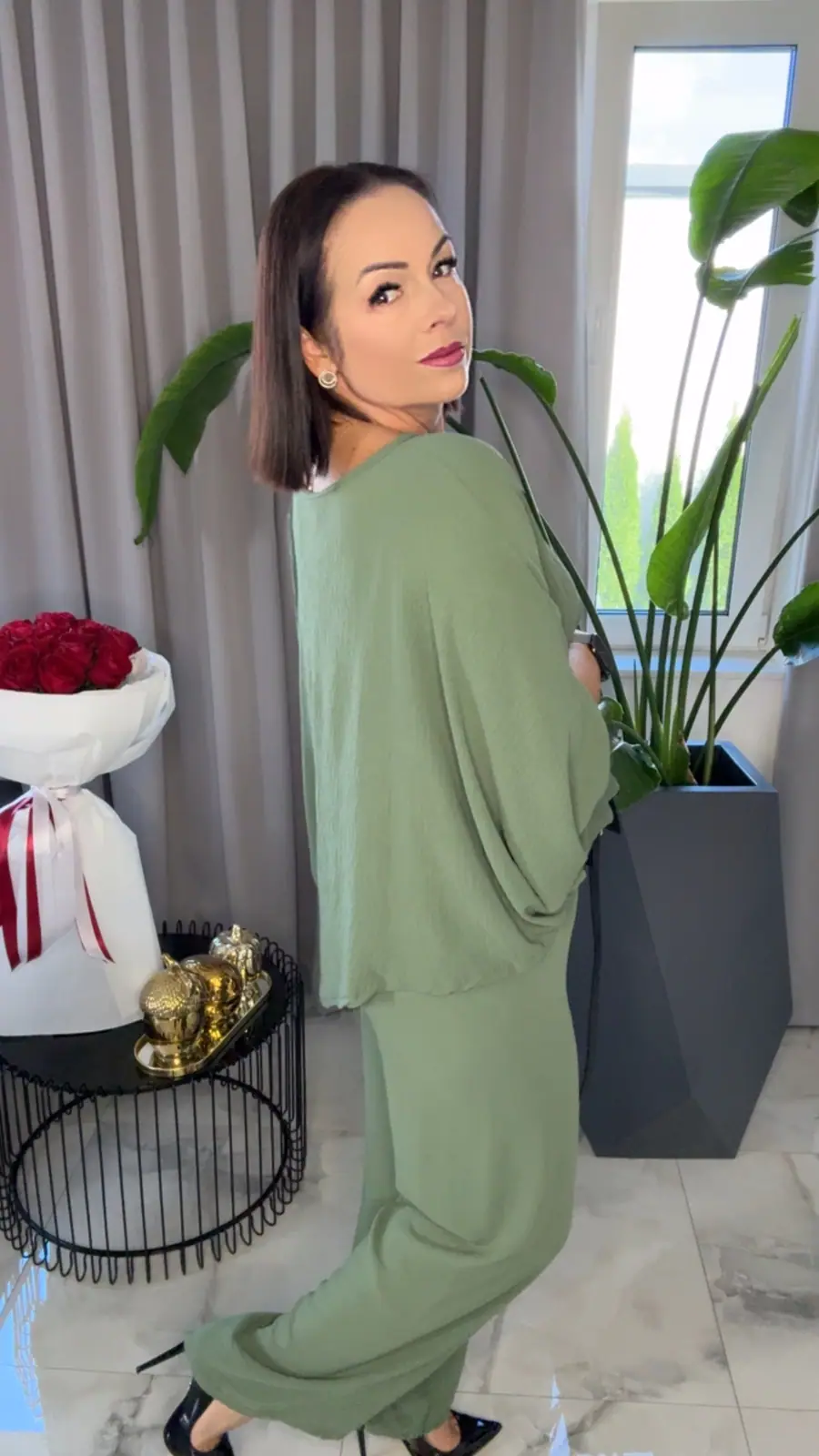 Komplet elegancki khaki piękny dres – miniatura 3 z 11
