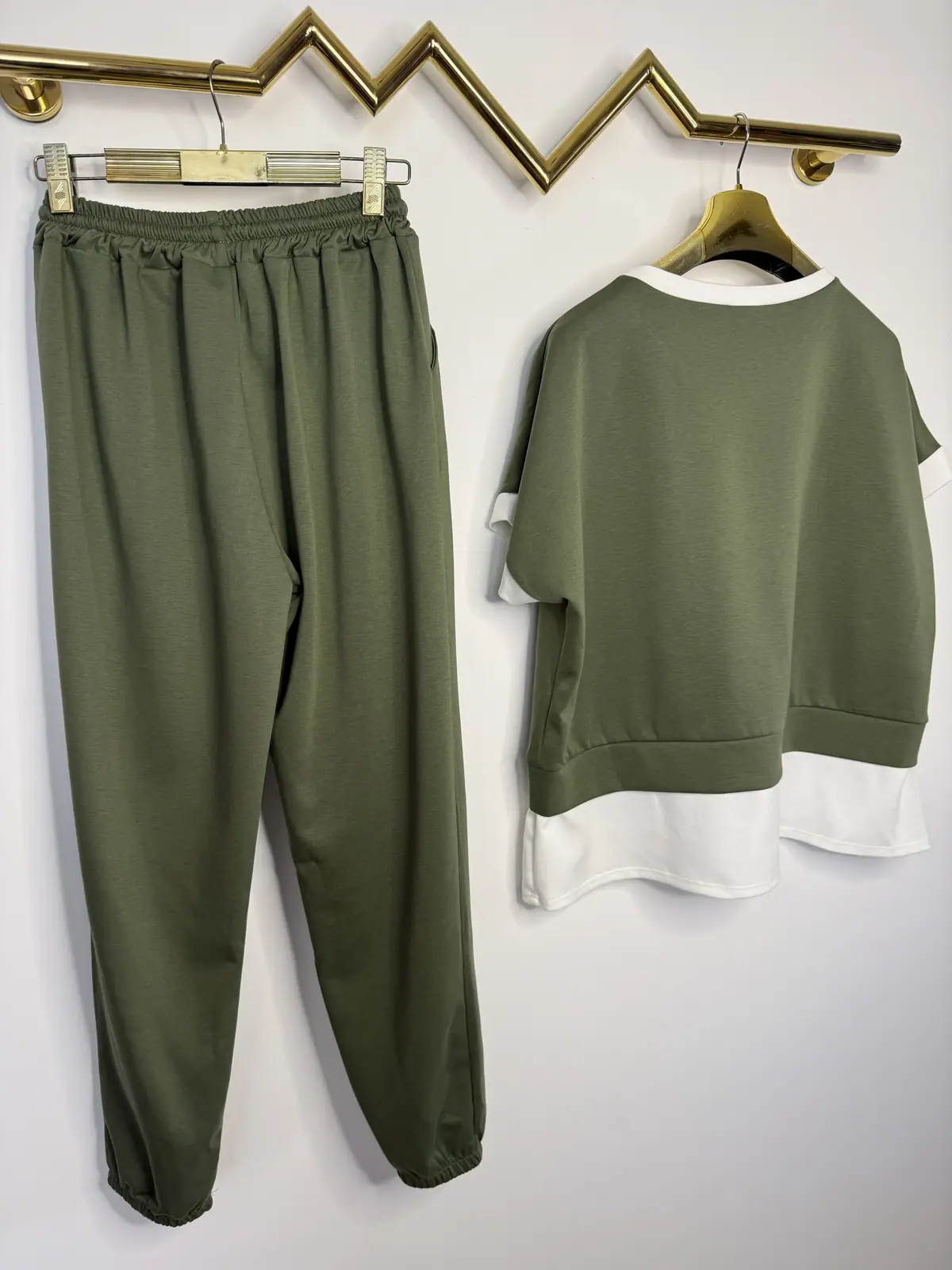 Dres khaki wygodny komplet biało zielony – miniatura 13 z 13