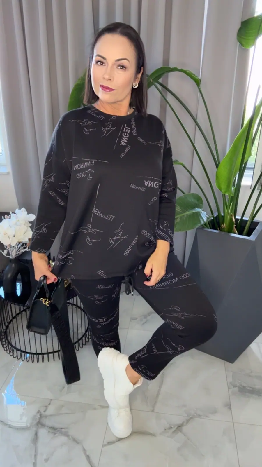 Dres czarny komplet bluza spodnie – miniatura 5 z 12