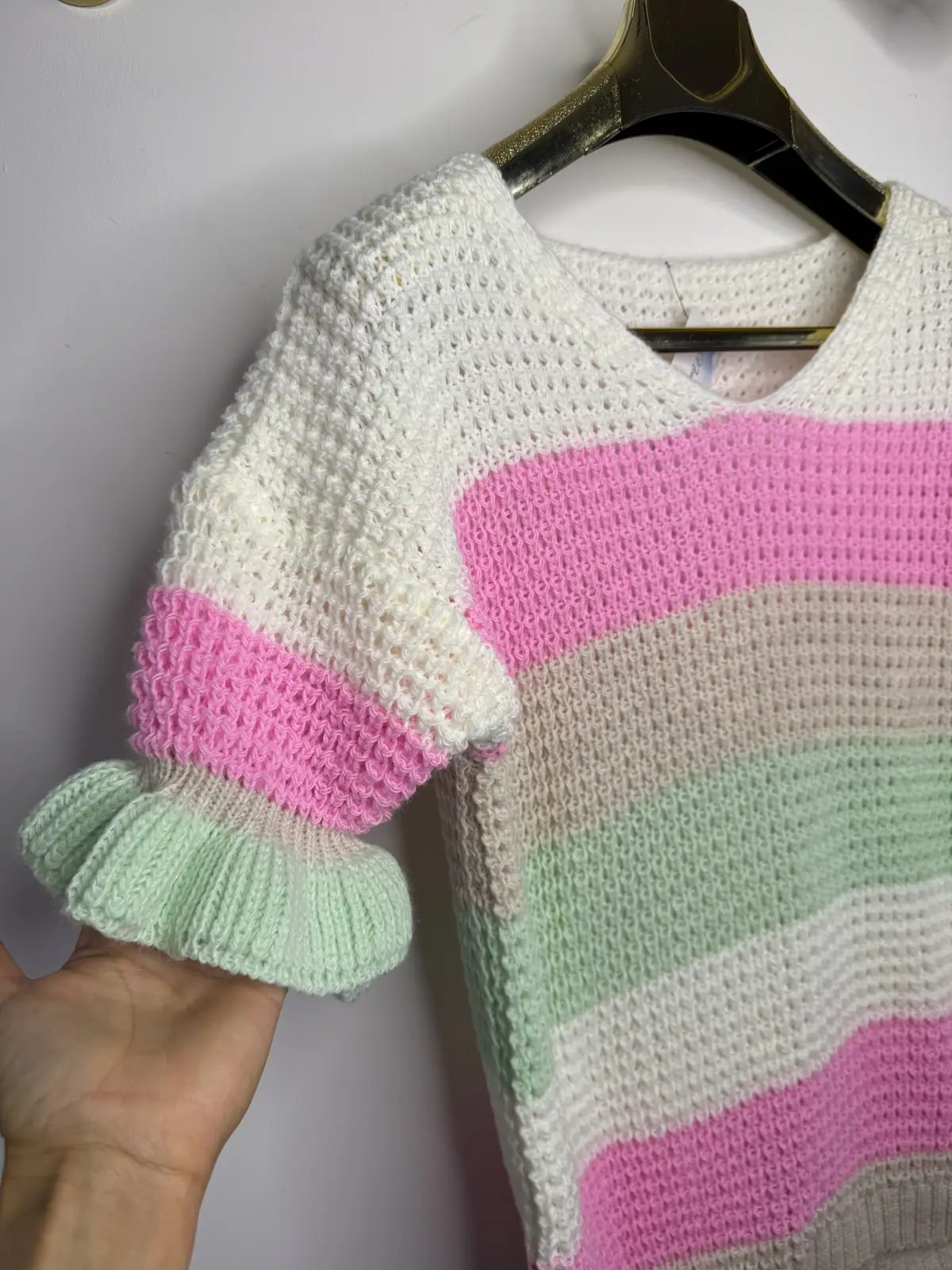 Sweter pastelowy krótki rękawek piękny – miniatura 9 z 10