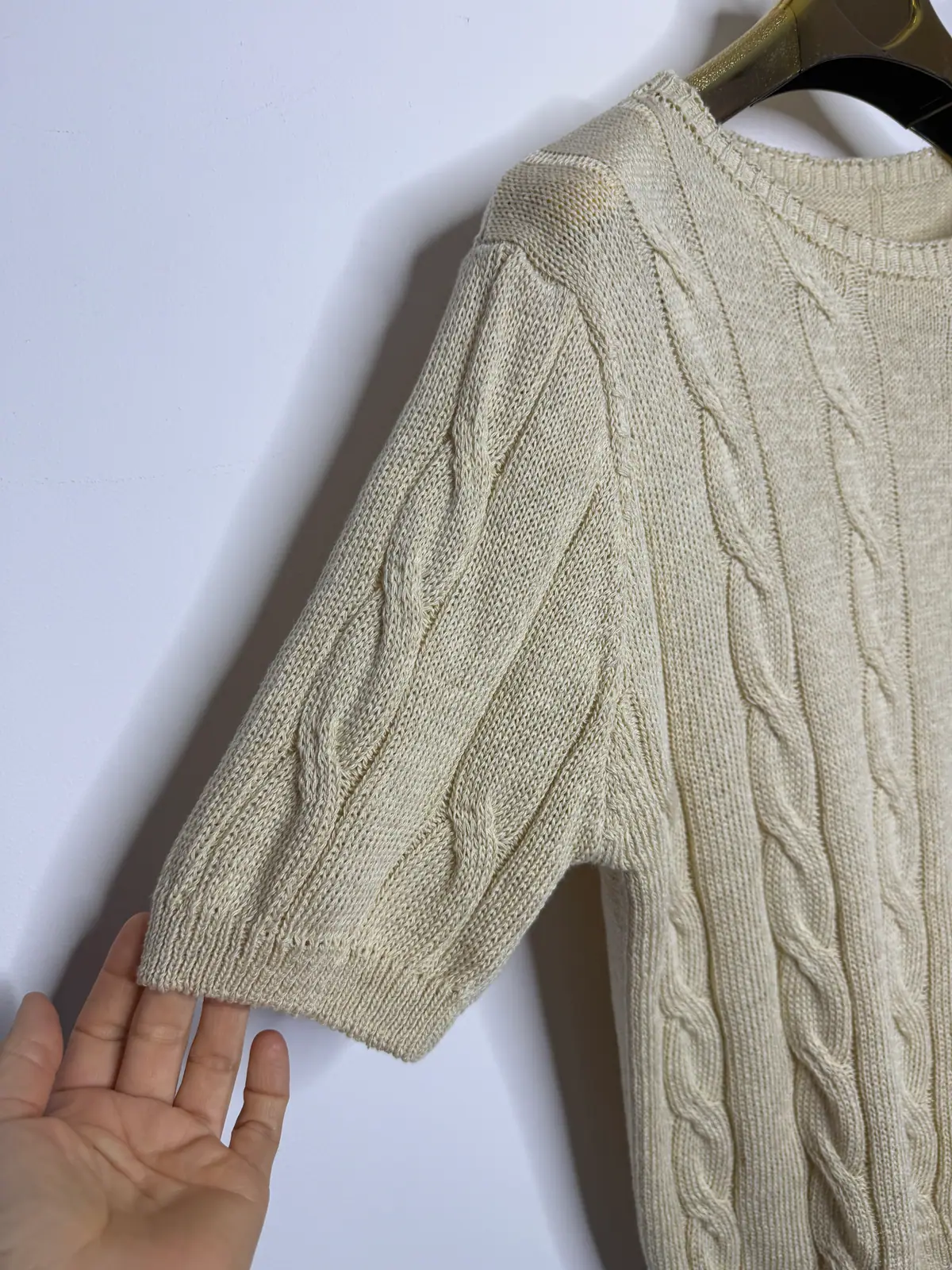 Sweter beżowy piękny – miniatura 7 z 9
