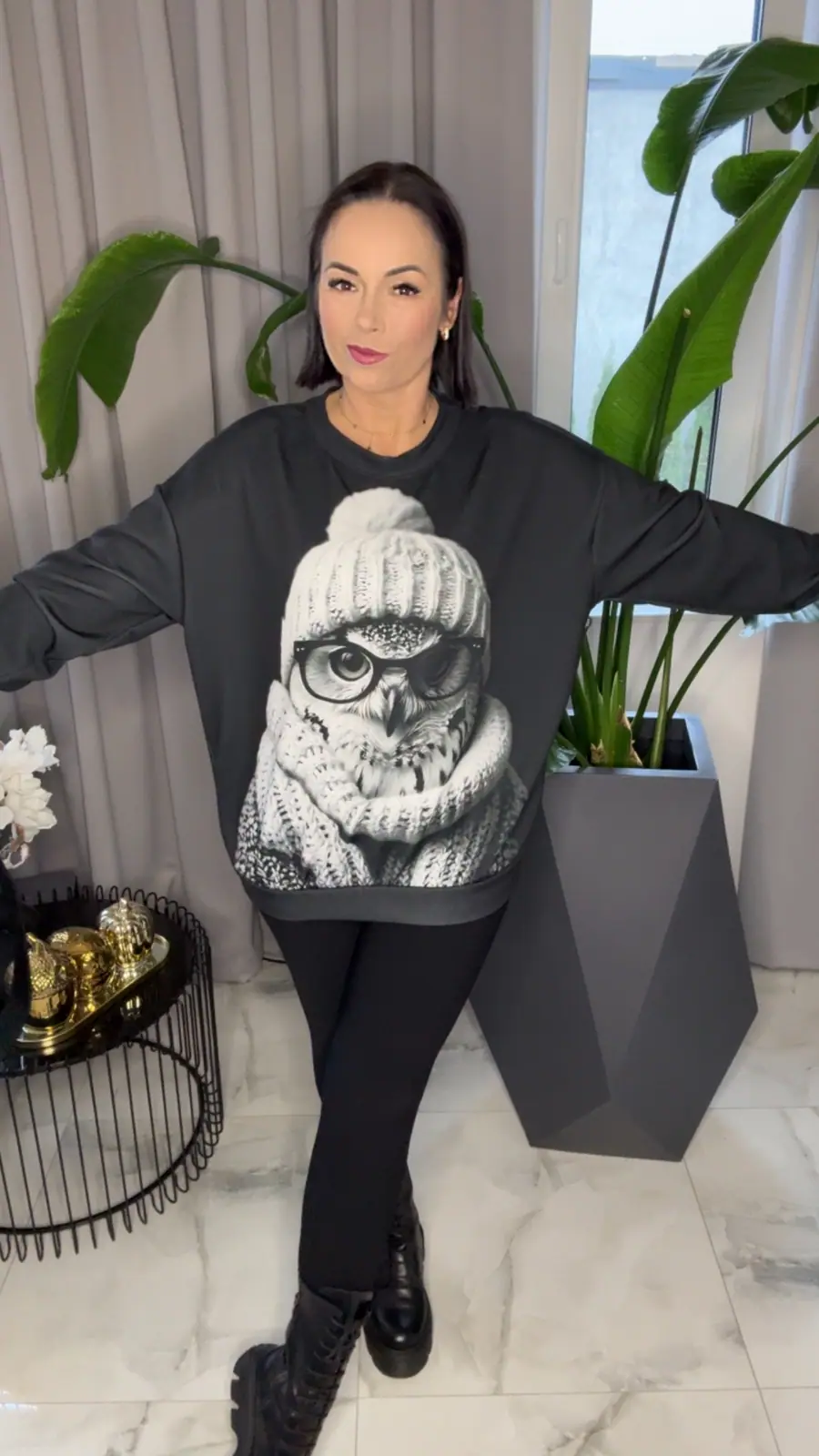 Bluza czarna sowa wygodna masełko – miniatura 2 z 5